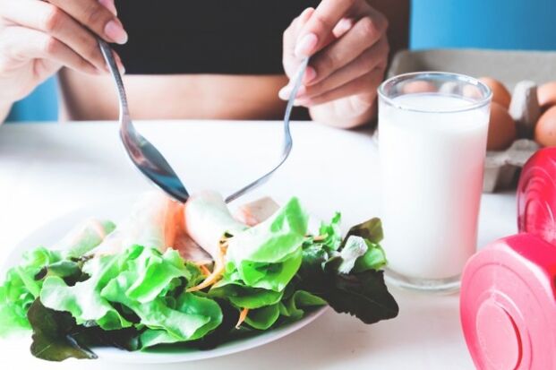 Yogurt insalata e vetro